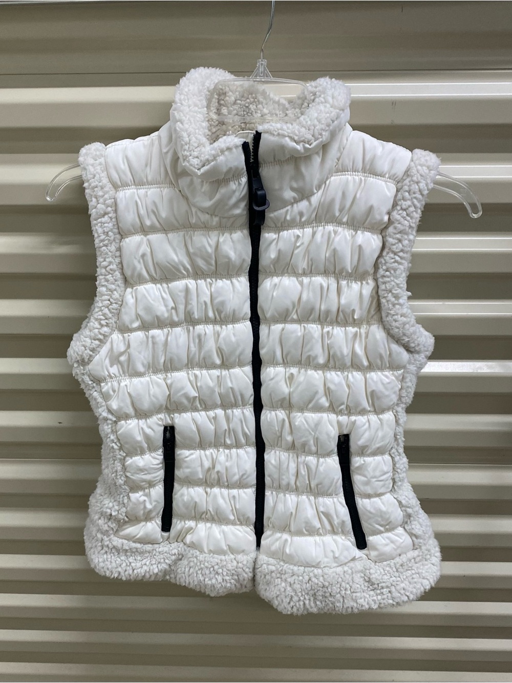 Calvin Klein Women’s White Puffer Jacket with Black Logo Patch